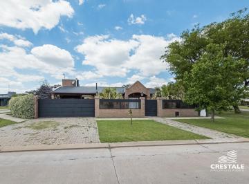 Casa · 122m² · 4 Ambientes · 2 Cocheras · Venta Casa Cantegril Funes