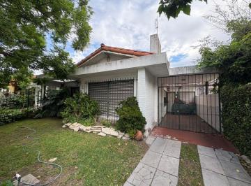 Casa de 4 ambientes, Tres de Febrero · Casa a Reciclar - Venta - Ciudad Jardín