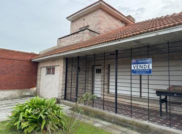 PH · 124m² · 5 Ambientes · 1 Cochera · PH 5 Ambientes con Quincho y Patio en Punta Mogotes