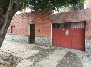 Casa en Venta de 5 ambientes · Dueña Vende