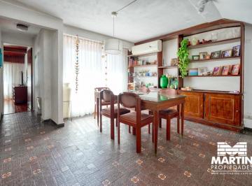 PH · 51m² · 4 Ambientes · PH en Venta de 4 Ambientes en Martinez con Terraza Propia
