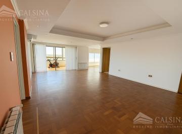 Departamento · 150m² · 6 Ambientes · Departamento en Venta de Cuatro Dorm., Oficina y Cochera Cubierta en El Corazón de La Ciudad.