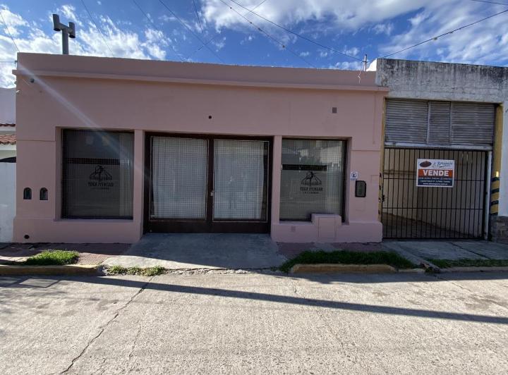 Local comercial · 233m² · 2 Cocheras