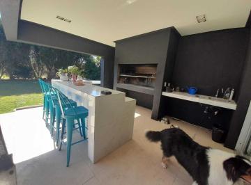 Casa · 242m² · 5 Ambientes · 1 Cochera · Casa en Venta en Los Alisos, Nordelta, Tigre