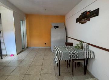 Departamento de 3 ambientes, Quilmes · Departamento/ph de 3 Ambientes con Cochera en Venta