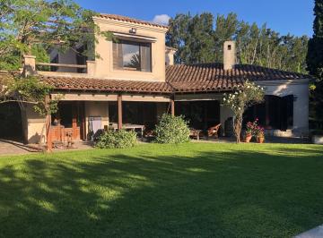 Casa · 220m² · 5 Ambientes · 2 Cocheras · Casa en Alq. Temporario en Talar del Lago 1