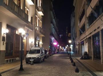 Departamento de 2 ambientes, San Telmo · Bolívar Esq. Av Belgrano Fte. Bcón. Ampl. a - Trab. Ó Living a Balcón + 1 Desp. o Dorm. + Baño Compl.