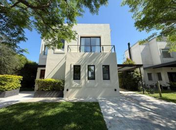 Casa de 6 ambientes, Tigre · Alquiler Temporario Casa Amoblada en Barrio Los Lagos Nordelta