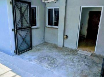 PH de 3 ambientes, Lomas de Zamora · Hermoso PH Reacondicionado en Temperley, Cercano a Av H. Yrigoyen