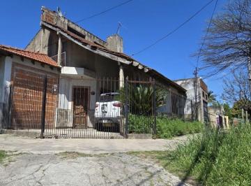 Casa de 6 ambientes, Lomas de Zamora · Casa en Venta