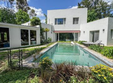 Casa · 320m² · 6 Ambientes · 2 Cocheras · Venta Casa - Barrio Golf Club Argentino - Pilar