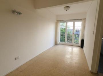 Departamento · 28m² · 1 Ambiente · Ambiente a La Calle con Balcon