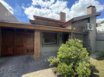Casa · 242m² · 5 Ambientes · 3 Cocheras · Venta Casa 5 Ambientes Apto Credito en Ituzaingo Norte