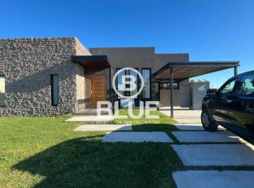 Casa · 164m² · 5 Ambientes · 2 Cocheras · Casa Venta Canning San Felipe 5 Ambientes