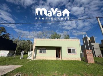Casa · 110m² · 3 Ambientes · 2 Cocheras · Casa en Venta Campana