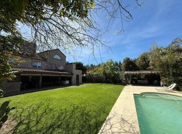 Casa · 340m² · 5 Ambientes · 1 Cochera · Casa en Venta en Talar del Lago 1, General Pacheco, Tigre
