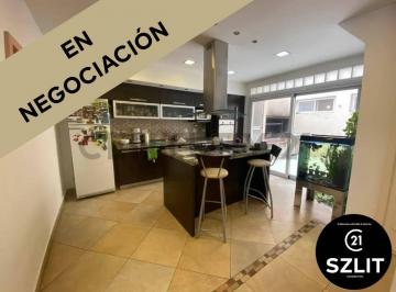 Departamento · 148m² · 4 Ambientes · Venta Departamento Piso 4 Ambientes Paternal Patio Balcón
