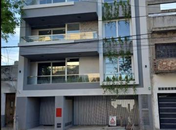 Departamento de 4 ambientes, Liniers · Liniers. Cañada de Gomez 900. Semi Piso 4 Amb. con Balcon, Cochera, Parrilla y Patio