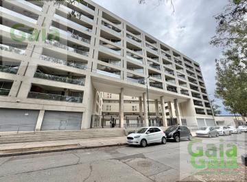 Departamento · 69m² · 4 Ambientes · 1 Cochera · Departamento en Zona Centro
