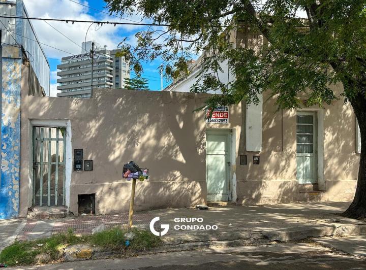 Terreno · 234m²