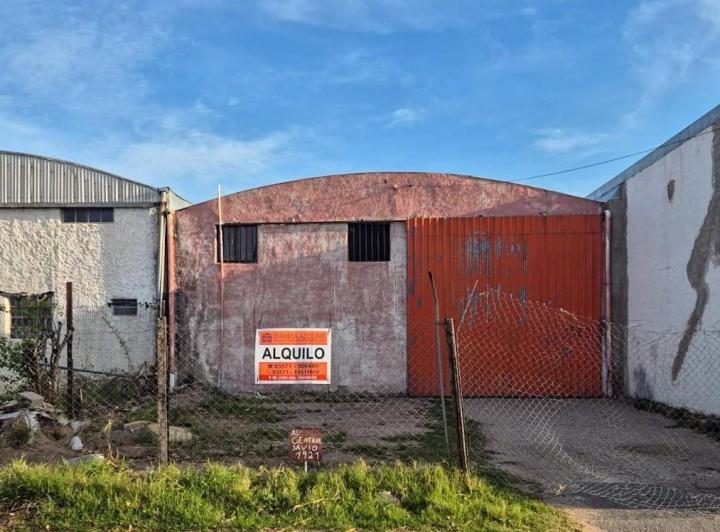Bodega-Galpón · 200m² · 2 Ambientes