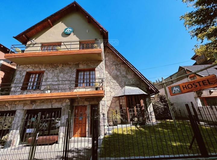 Hotel · 381m²