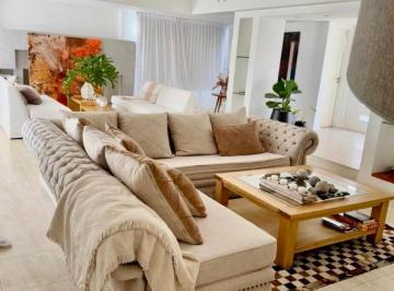 Casa de 12 ambientes, Córdoba · Venta Casa - County Las Delicias - 5dorm!