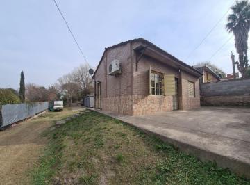 Casa de 3 ambientes, Saldán · Casa en Venta en Saldan 712 m² de Terreno - Galpon y 2 Cocheras
