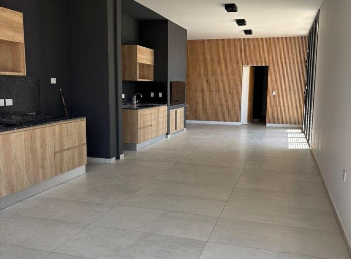 Casa · 135m² · 3 Ambientes