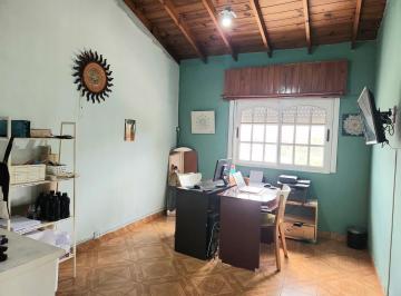 Casa · 304m² · 4 Ambientes · Venta Casa con Local 4 Ambientes en Villa Ballester