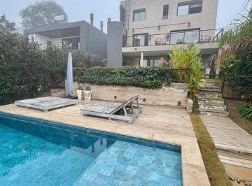 Casa · 249m² · 10 Ambientes · 2 Cocheras · Casa en Venta 3 Dorm. Terrazas de La Estanzuela La Calera Cordoba Apto Credito!