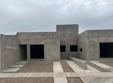Casa · 85m² · 3 Ambientes · 1 Cochera · Inversión o Tu Nuevo Hogar! Venta en Pozo - 2 Casas en Barrio Vista Michelo, Maipú