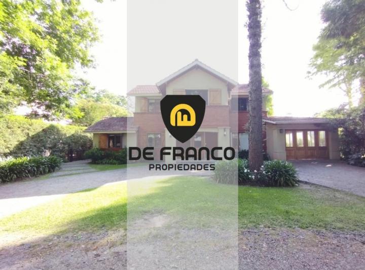 Casa · 225m² · 4 Dormitorios