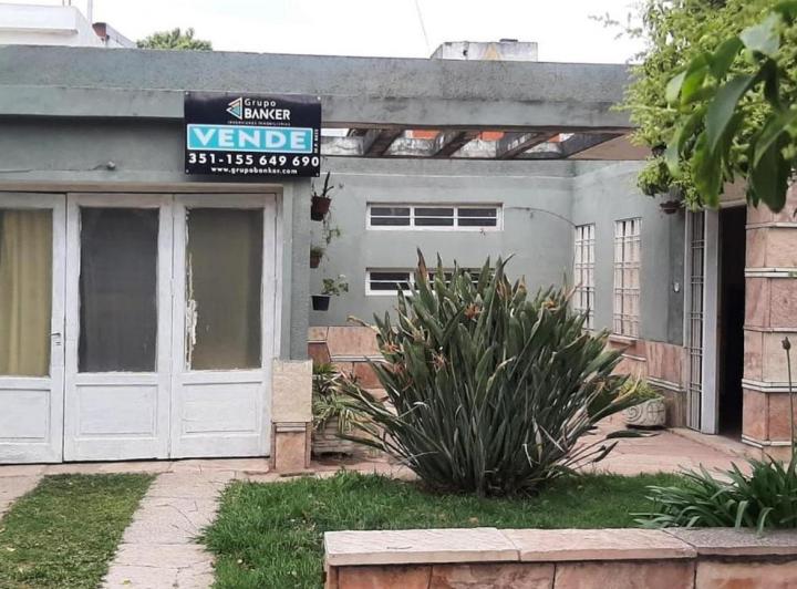 Casa · 200m² · 7 Ambientes