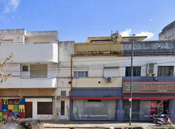 Departamento · 125m² · 3 Ambientes · Excelente 3 Amb Fte. a La Estación - Vta. Dta. - Apto Crédito - Oportuinidad!