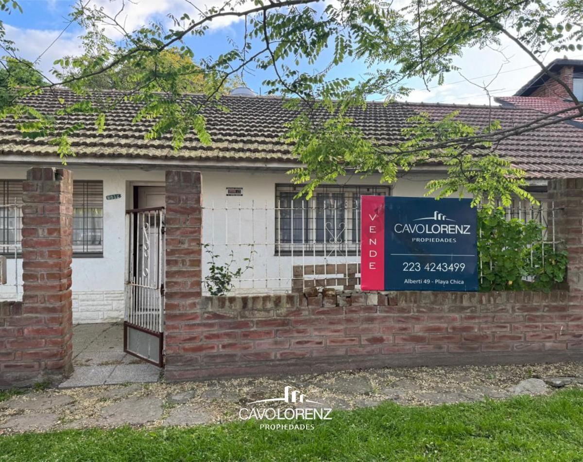 Casa en block de 7 amb, 236m² en Barrio Estrada — Alquiladas hasta 2026