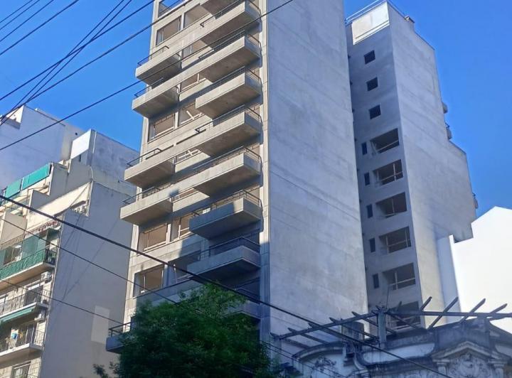 Desarrollo vertical · Avda La Plata 380