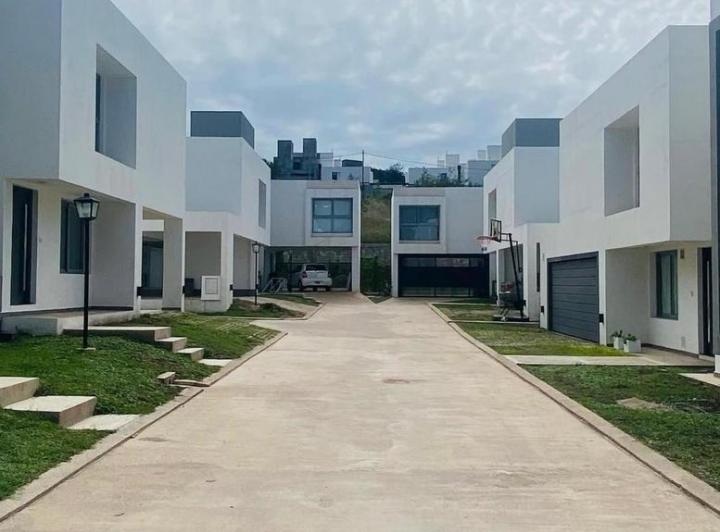 Departamento en venta en Cuesta Colorada · 8 ambientes