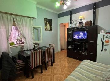 Departamento · 34ha · 2 Ambientes · Depto de 2 Amb, 1 Piso X Escalera
