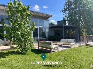 Casa de 4 ambientes, Pilar · Alquiler de Verano, Fiestas y Enero en Estancias Golf, Estancias del Pilar.