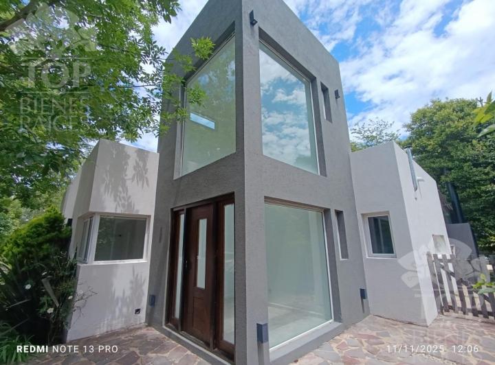 Casa · 180ha · 5 Ambientes