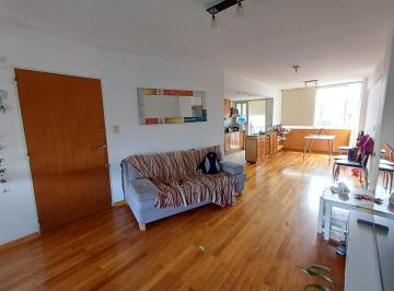 Departamento · 65m² · 3 Ambientes · Departamento en Venta de 2 Dorm., Semipiso Impecable