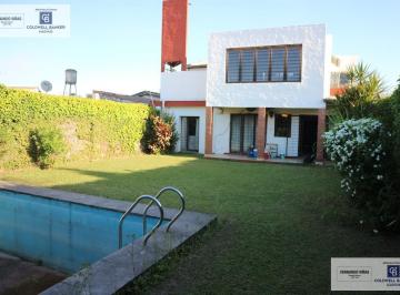 Casa · 275m² · 7 Ambientes · 1 Cochera · Casa Tucuman