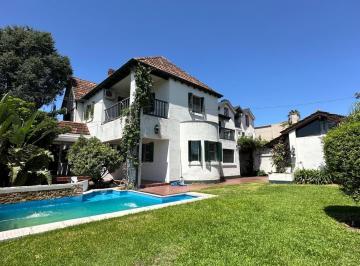 Casa · 403m² · 5 Ambientes · 2 Cocheras · Venta Casa 6 Ambientes Quilmes