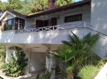 Casa · 190m² · 5 Ambientes · 3 Cocheras · Casa Chalet en Venta Ubicado en Pinamar, Costa Atlántica, Buenos Aires
