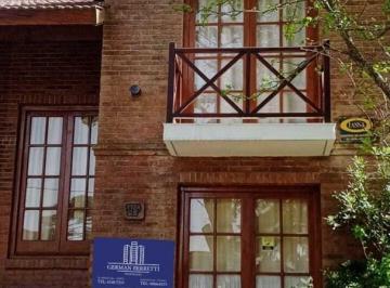 Casa · 85m² · 4 Ambientes · 1 Cochera · Casa Dúplex en Alq. Temporario Ubicado en Pinamar, Costa Atlántica, Buenos Aires