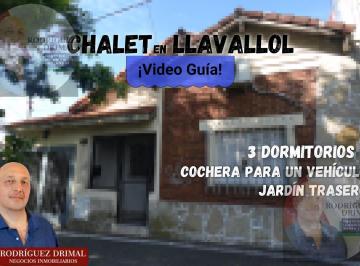Casa · 80m² · 4 Ambientes · 1 Cochera · Chalet con 3 Dorm. en Llavallol!