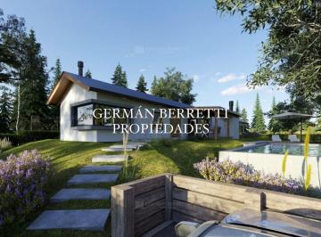 Casa · 225m² · 6 Ambientes · Casa Chalet en Venta Ubicado en Pinamar, Costa Atlántica, Buenos Aires
