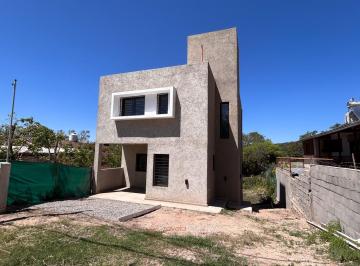 Casa · 298m² · 3 Dormitorios · Casa Venta Salsipuedes 3 Dorm. a Estrenar