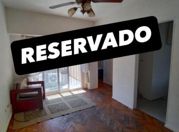 Departamento · 34m² · Venta de Departamento de 2 Ambientes con Balcón en Balvanera